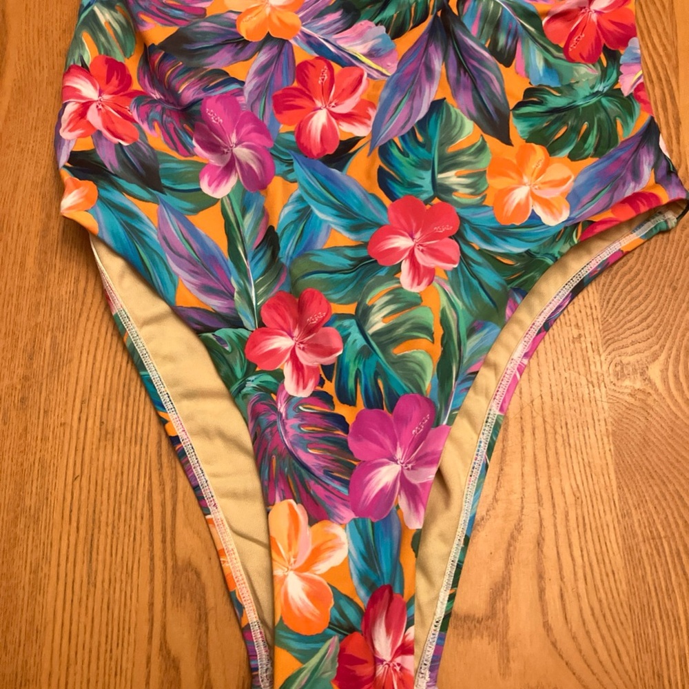 Swimsuits For All Tropical Floral One Piece - Picture 5 of 11